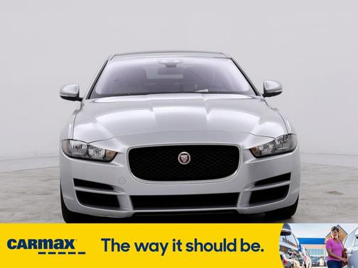 2017 Jaguar XE