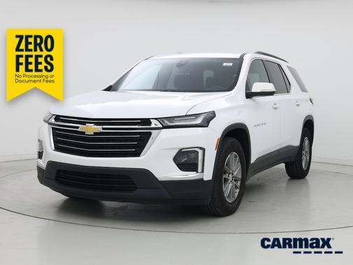 White 2023 Chevrolet Traverse LT Cloth