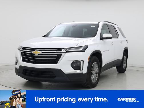 White 2023 Chevrolet Traverse LT Cloth