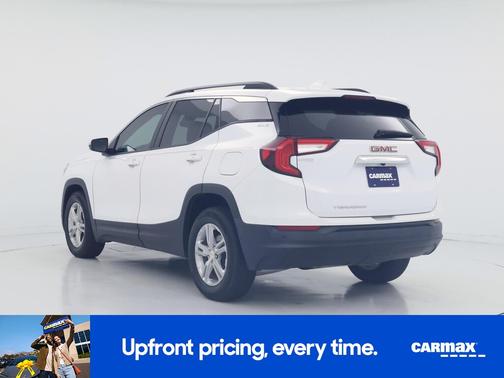 White 2022 GMC Terrain SLE