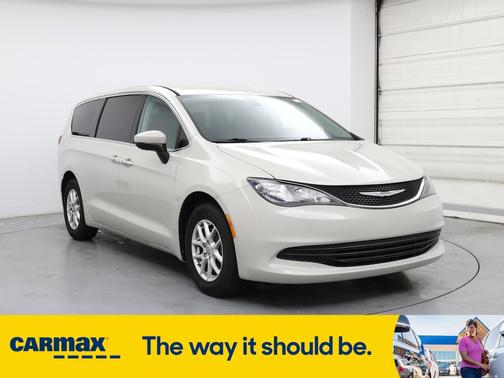 2017 Chrysler Pacifica Touring Plus