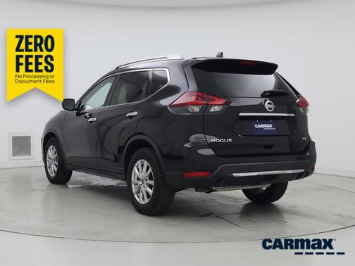 Black 2020 Nissan Rogue SV