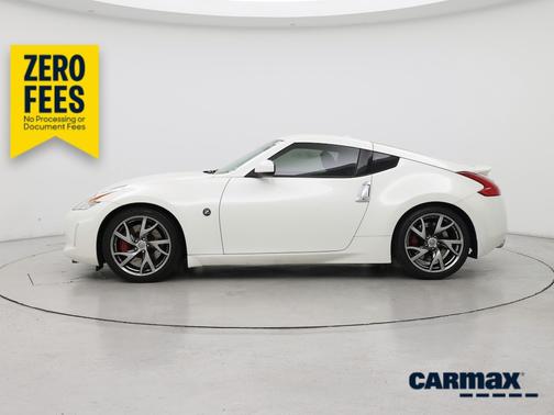White 2016 Nissan 370Z Sport Tech