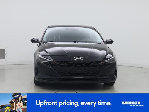 Black 2022 Hyundai ELANTRA SEL