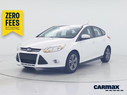 White 2014 Ford Focus SE