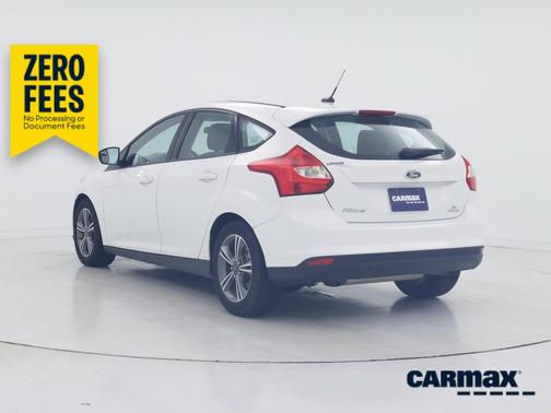 White 2014 Ford Focus SE