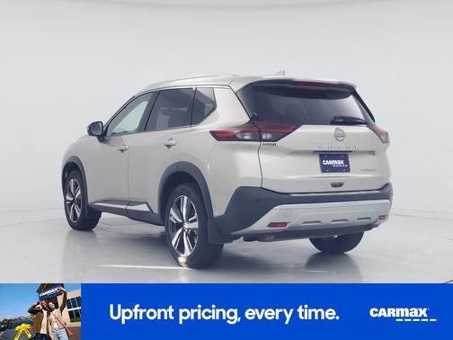 Gold 2022 Nissan Rogue Platinum