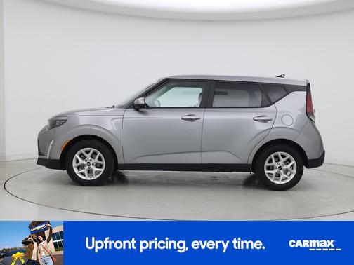 Gray 2025 Kia Soul LX