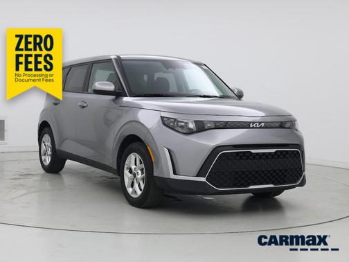 Gray 2025 Kia Soul LX