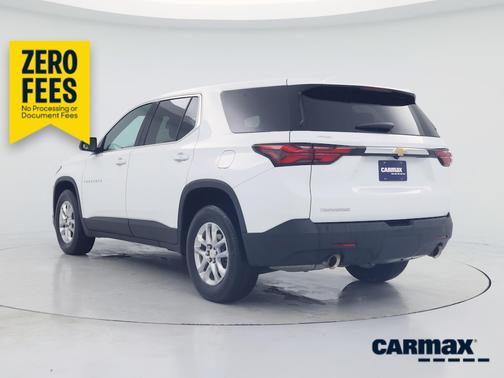 White 2022 Chevrolet Traverse LS