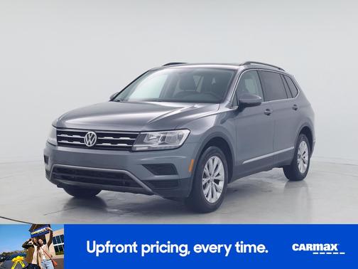 Gray 2018 Volkswagen Tiguan SE