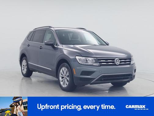 Gray 2018 Volkswagen Tiguan SE