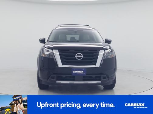 Black 2025 Nissan Pathfinder SL