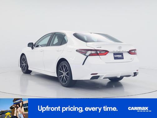 White 2023 Toyota Camry SE