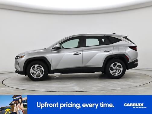 Silver 2024 Hyundai TUCSON SE