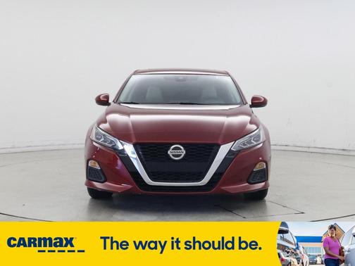 2022 Nissan Altima SV