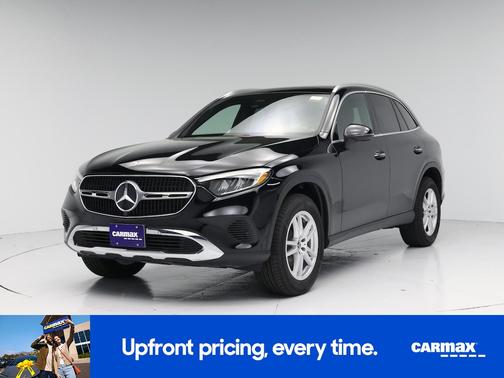 Black 2025 Mercedes-Benz GLC 300