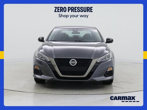 Gray 2022 Nissan Altima SR