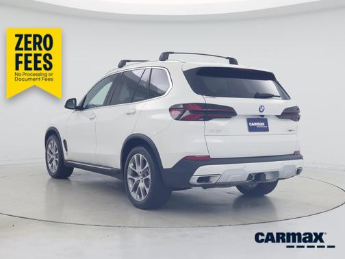White 2025 BMW X5 xDrive40i