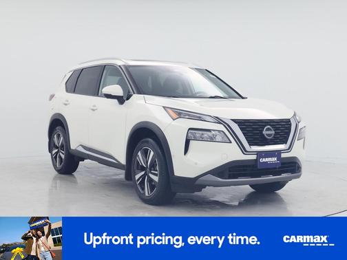 White 2023 Nissan Rogue SL