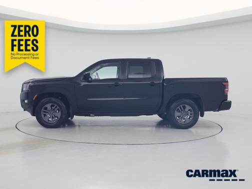 Black 2025 Nissan Frontier SV