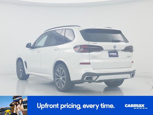 White 2025 BMW X5 sDrive40i