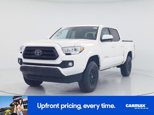 White 2022 Toyota Tacoma SR5