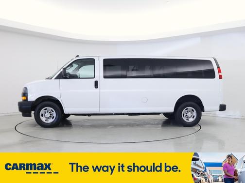 2022 Chevrolet Express 3500 LS