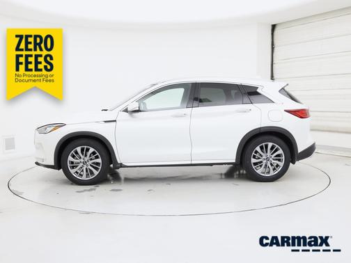 White 2023 INFINITI QX50 Luxe