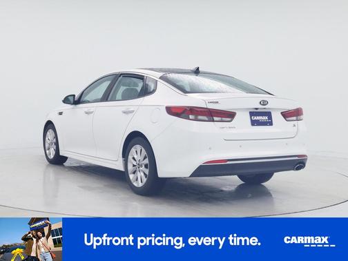 White 2018 Kia Optima S