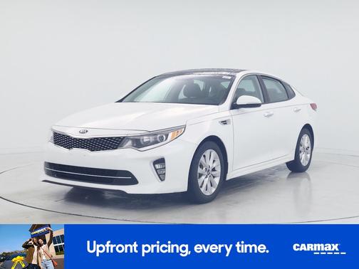 White 2018 Kia Optima S