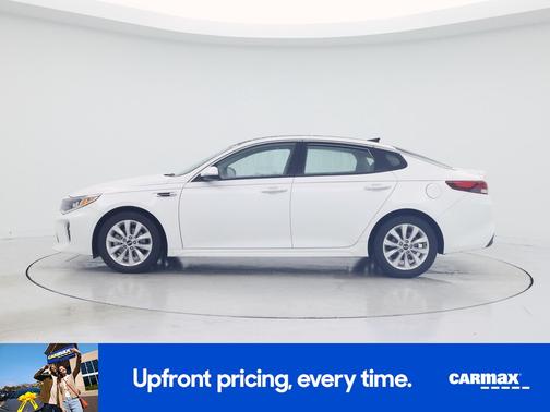 White 2018 Kia Optima S