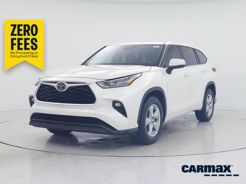 White 2020 Toyota Highlander LE