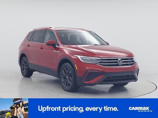 Red 2023 Volkswagen Tiguan SE
