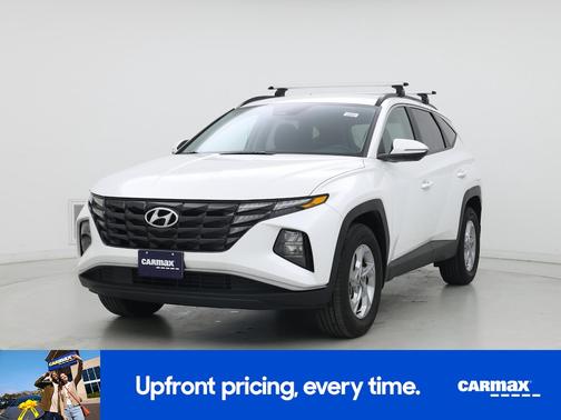 White 2022 Hyundai TUCSON SEL