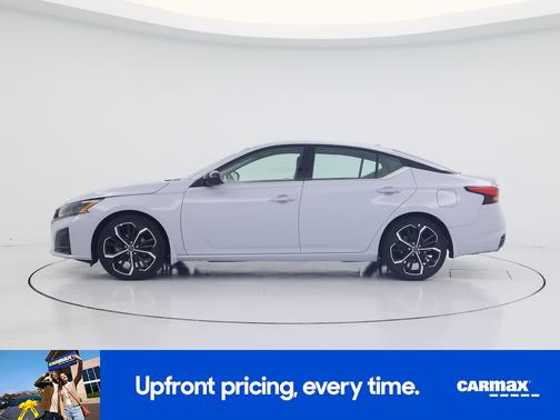 2023 Nissan Altima SR