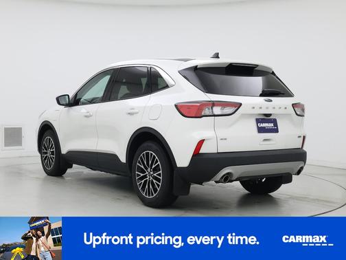 White 2022 Ford Escape PHEV SE