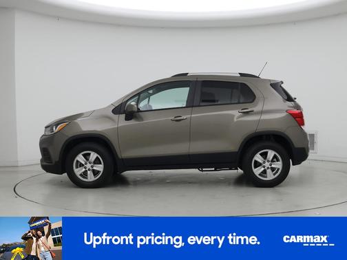 Gray 2022 Chevrolet Trax LT