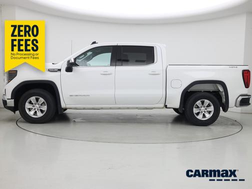 White 2023 GMC Sierra 1500 SLE