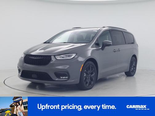 Gray 2023 Chrysler Pacifica Touring L