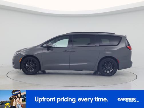 Gray 2023 Chrysler Pacifica Touring L