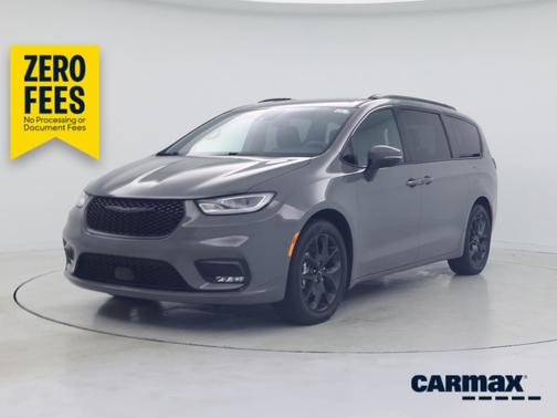 Gray 2023 Chrysler Pacifica Touring L
