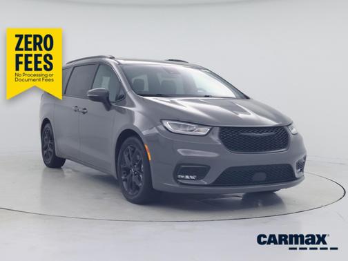 Gray 2023 Chrysler Pacifica Touring L