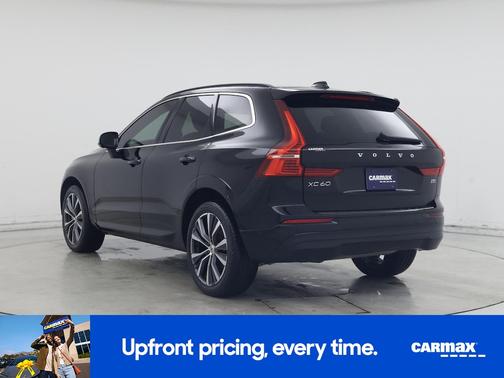 2022 Volvo XC60 B5 Momentum