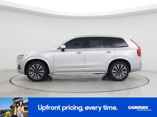 2021 Volvo XC90 T6 Momentum