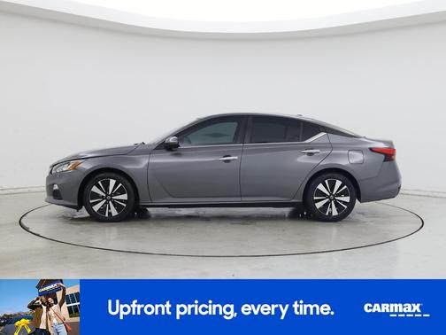 2022 Nissan Altima SV