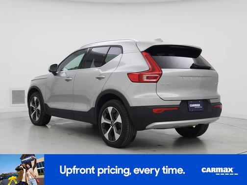 2025 Volvo XC40 B5 Plus Bright Theme