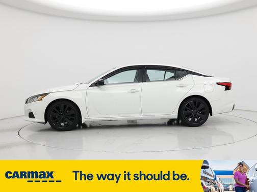 2022 Nissan Altima SR
