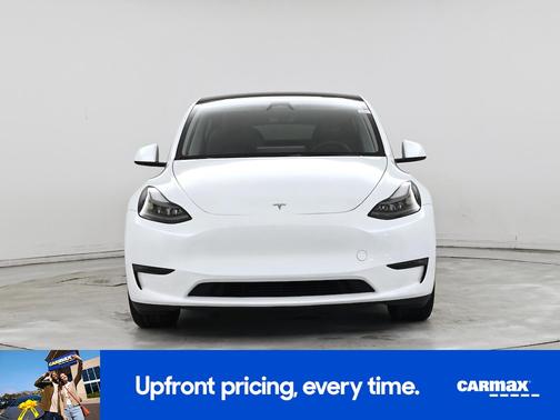 White 2024 Tesla Model Y Performance
