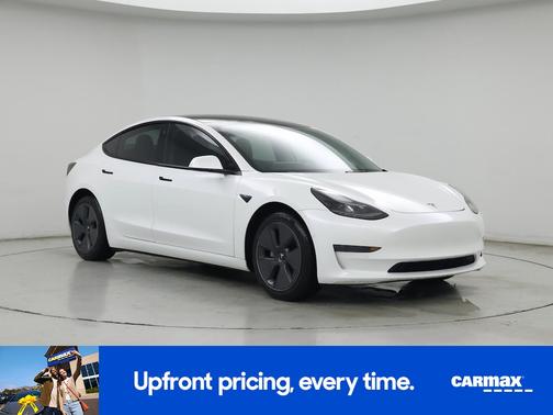 White 2022 Tesla Model 3